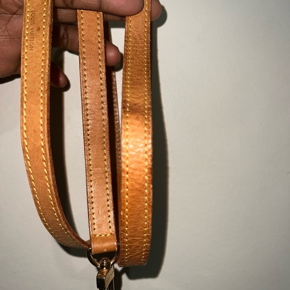 Authentic Louis Vuitton strap - Picture 4 of 9